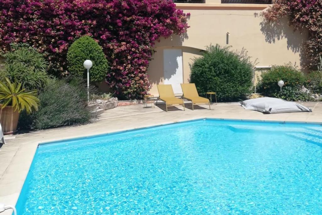 Appartement Bas De Villa, Vue Mer, Terrasse, Clim, Piscine *